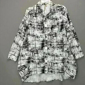 COMFY USA BUTTON FRONT TUNIC SZ S OVERSIZED BLACK WHITE PRINT COTTON BLEND